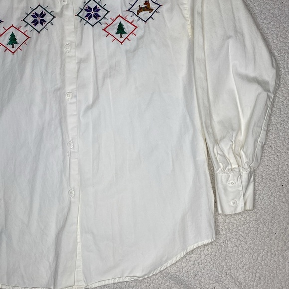 Vintage Woolrich Christmas Embroidered Long Sleeve Button Up Shirt: Size Large - Picture 9 of 11